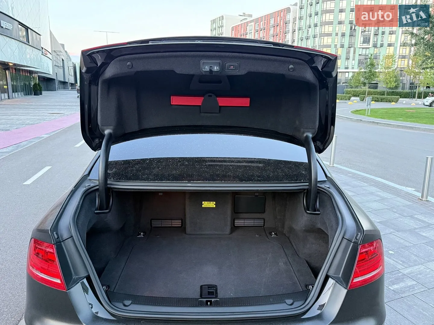 2013 Audi A8 - мініатюра 19