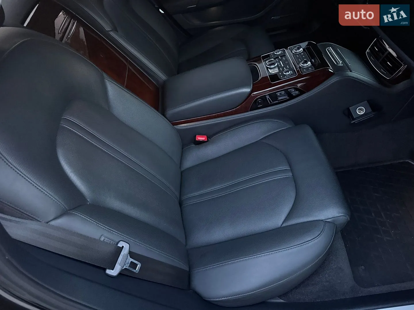 2013 Audi A8 - мініатюра 28