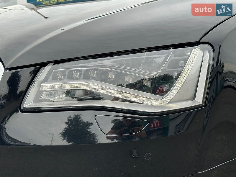 Седан Audi A8 2014 в Киеве