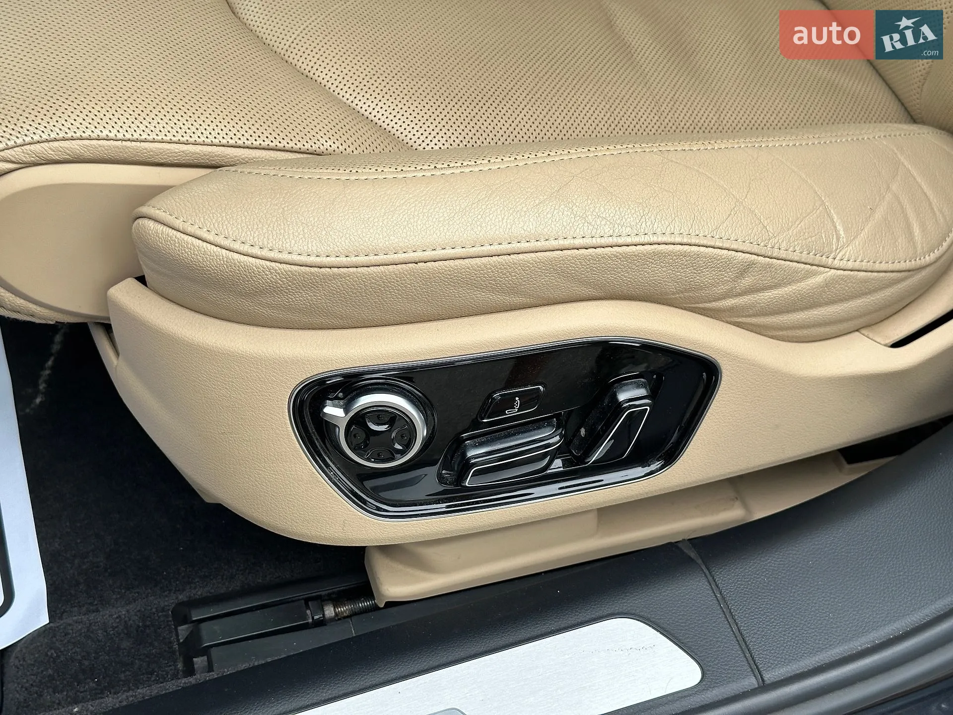 2014 Audi A8 - мініатюра 22