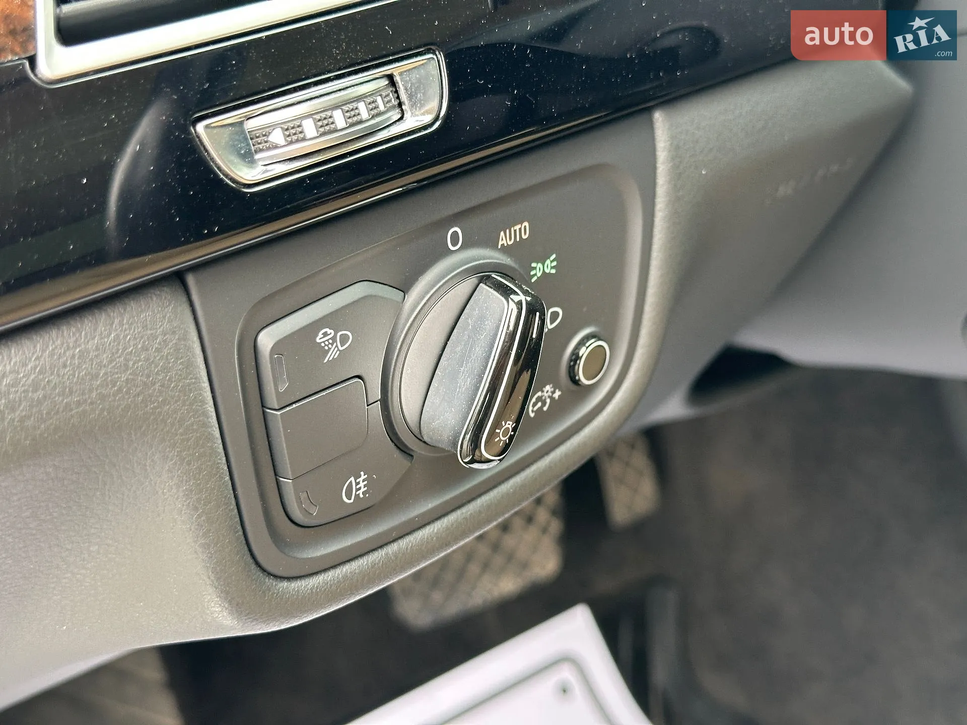 2014 Audi A8 - мініатюра 27
