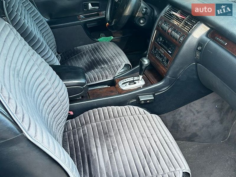 Седан Audi A8 1997 в Броварах