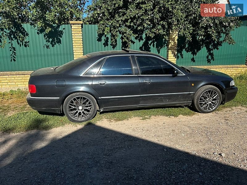 Седан Audi A8 1997 в Броварах
