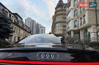 Седан Audi A8 2021 в Києві
