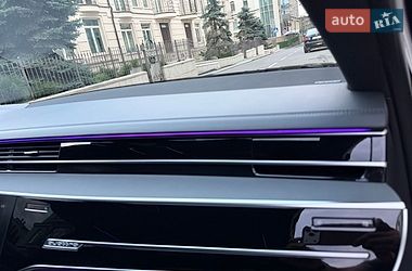 Седан Audi A8 2021 в Києві