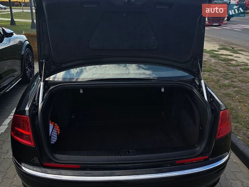 Седан Audi A8 2003 в Ковеле