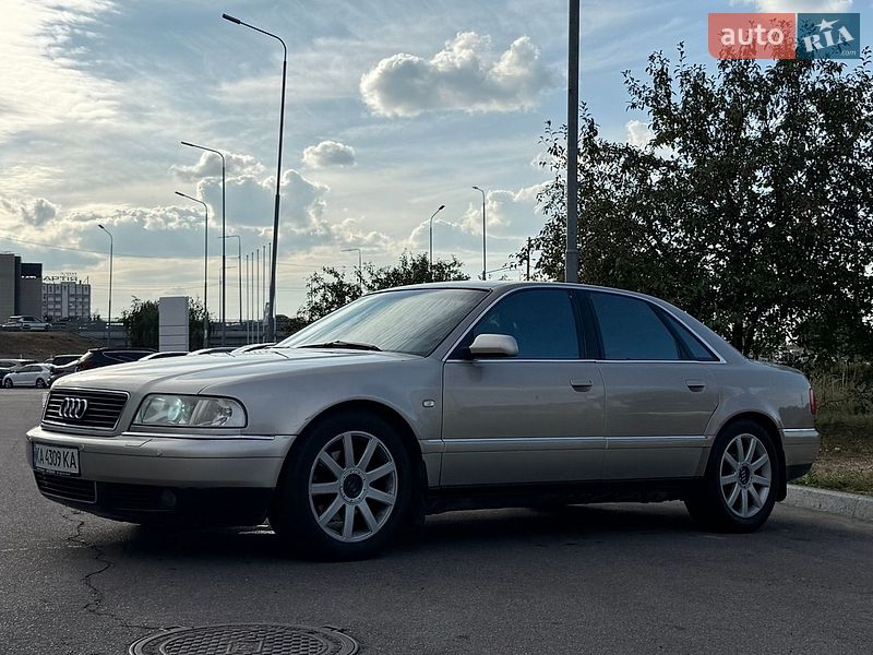 Седан Audi A8 2000 в Києві