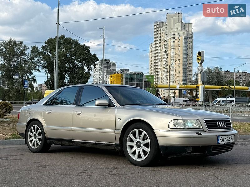 Седан Audi A8 2000 в Києві