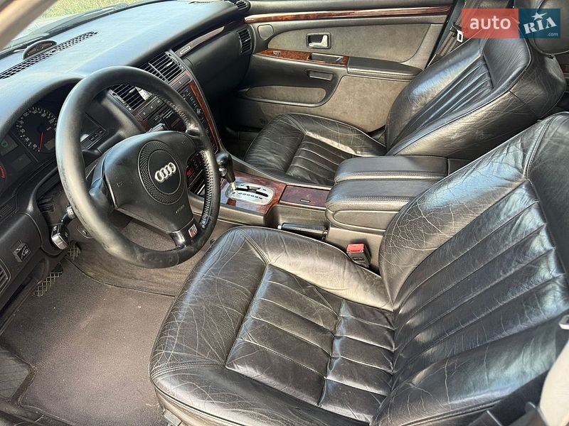 Седан Audi A8 2000 в Києві