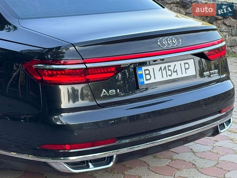 Седан Audi A8 2018 в Дніпрі