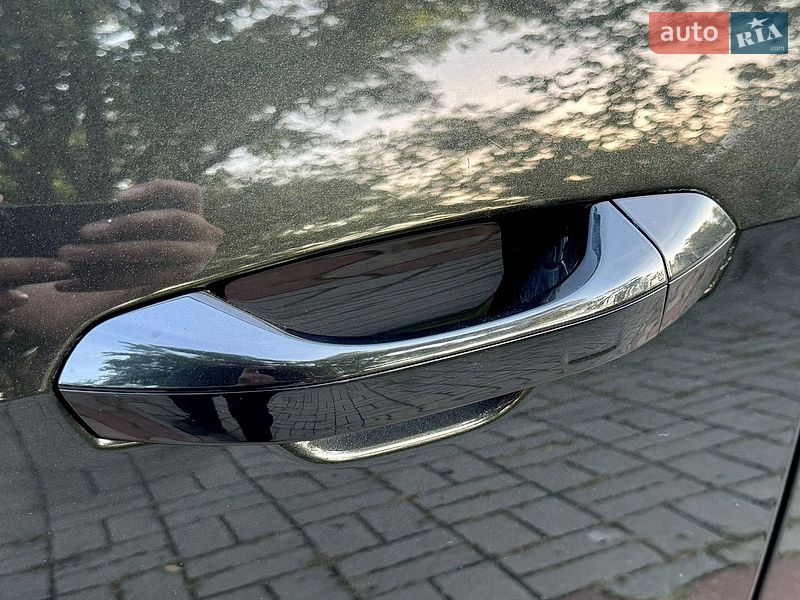 Седан Audi A8 2018 в Дніпрі
