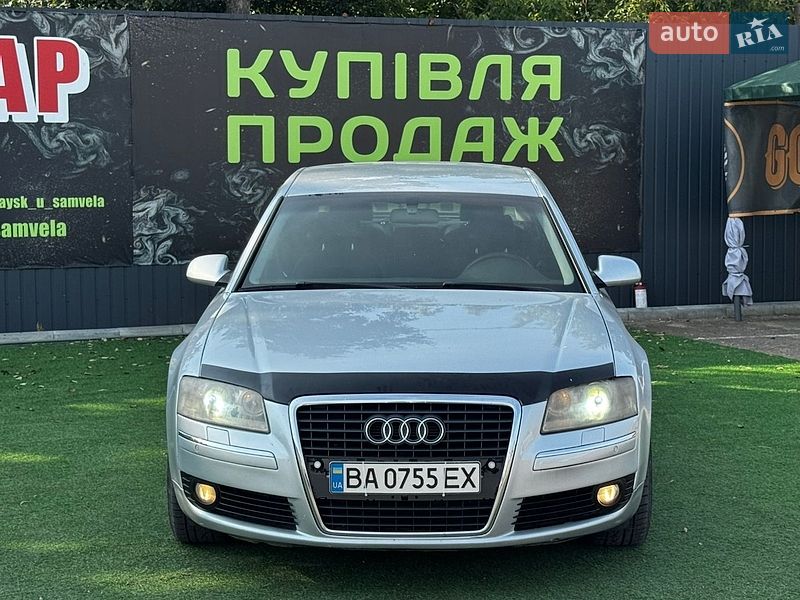 Седан Audi A8 2004 в Первомайську
