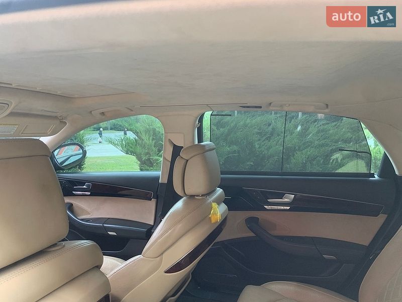Седан Audi A8 2013 в Каменец-Подольском
