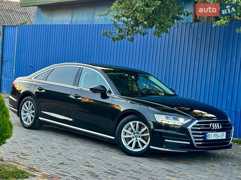 Седан Audi A8 2018 в Дніпрі