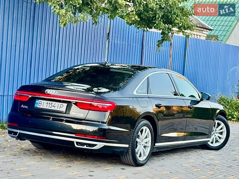 Седан Audi A8 2018 в Дніпрі