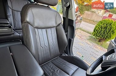Седан Audi A8 2018 в Дніпрі