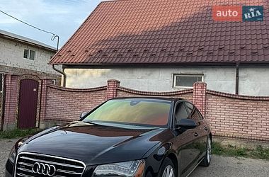 audi a8 2013 в Надворная от профессионального продавца Volody