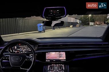 Седан Audi A8 2018 в Киеве