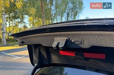 Седан Audi A8 2013 в Киеве