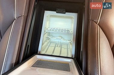 Седан Audi A8 2013 в Киеве
