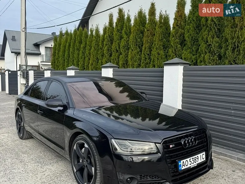 Audi A8