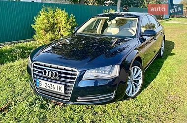 Седан Audi A8 2010 в Глобиному