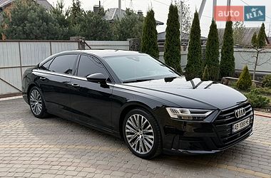Седан Audi A8 2021 в Виннице