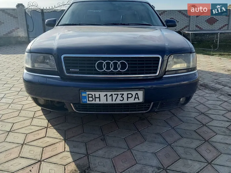 Audi A8 2000