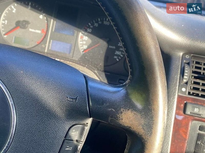 Седан Audi A8 2002 в Львові