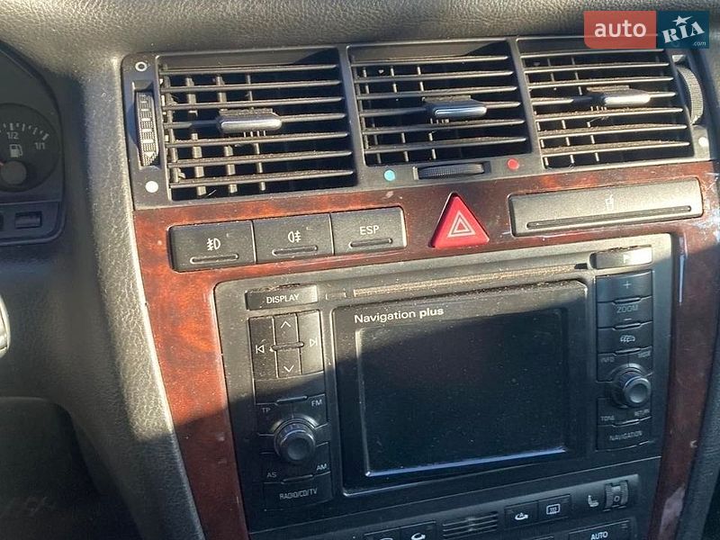 Седан Audi A8 2002 в Львові