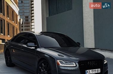 Седан Audi A8 2016 в Днепре