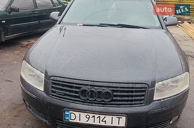 Седан Audi A8 2004 в Чуднове