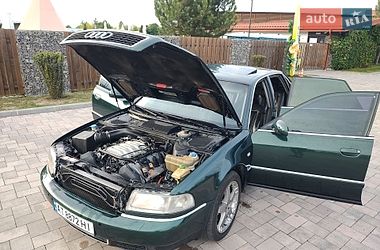 Седан Audi A8 2000 в Івано-Франківську