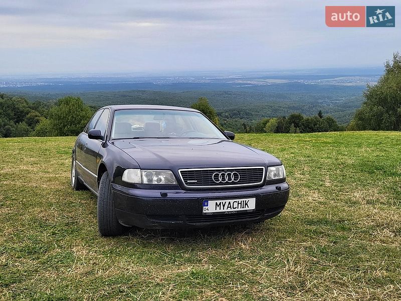Седан Audi A8 1998 в Броварах