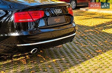 Седан Audi A8 2013 в Харькове