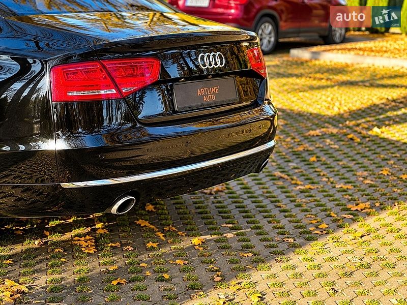 Седан Audi A8 2013 в Харькове