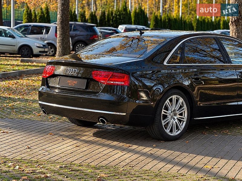 Седан Audi A8 2013 в Харькове