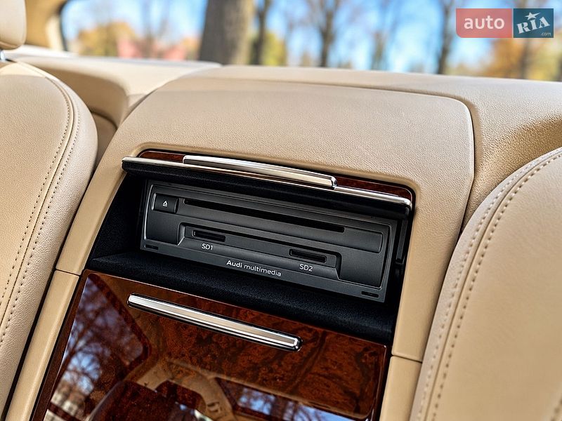 Седан Audi A8 2013 в Харькове