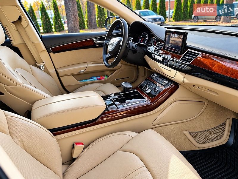 Седан Audi A8 2013 в Харькове