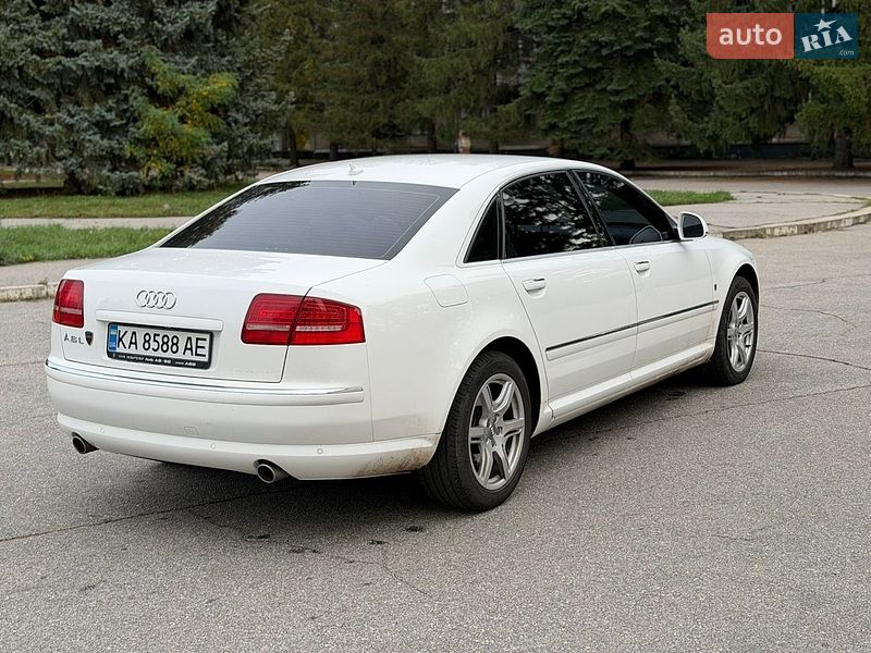 Седан Audi A8 2008 в Жовтих Водах