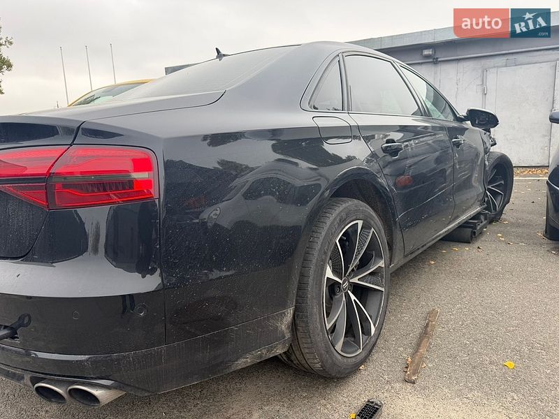 Audi A8 2013