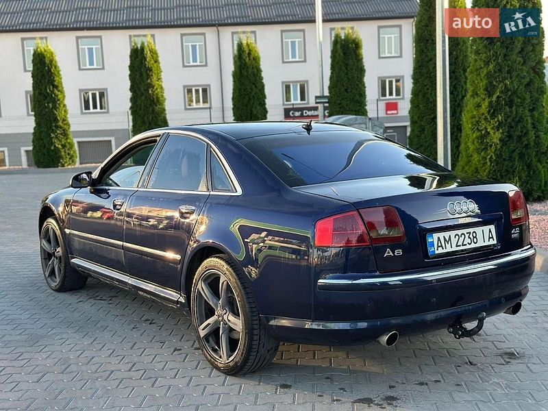 Седан Audi A8 2003 в Первомайську