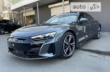 Лифтбек Audi e-tron GT 2022 в 