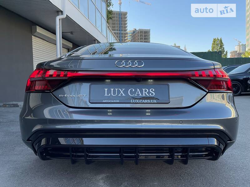 Лифтбек Audi e-tron GT 2022 в Киеве
