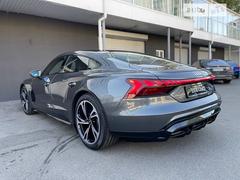Лифтбек Audi e-tron GT 2022 в Киеве