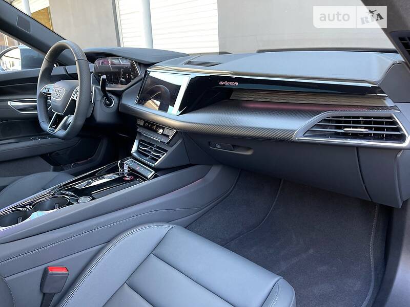Лифтбек Audi e-tron GT 2022 в Киеве