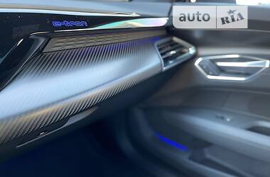 Лифтбек Audi e-tron GT 2022 в 