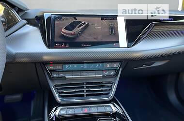Лифтбек Audi e-tron GT 2022 в 