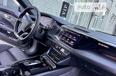 Ліфтбек Audi e-tron GT 2022 в 