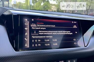 Ліфтбек Audi e-tron GT 2022 в 